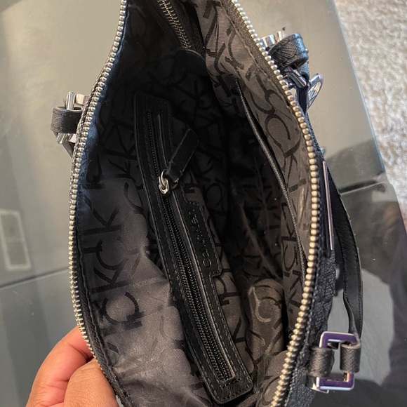 CLASSIC Calvin Klein purse. Authentic. Excellent Condition. SALE! - Picture 4 of 4